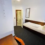 Brunnen 3*